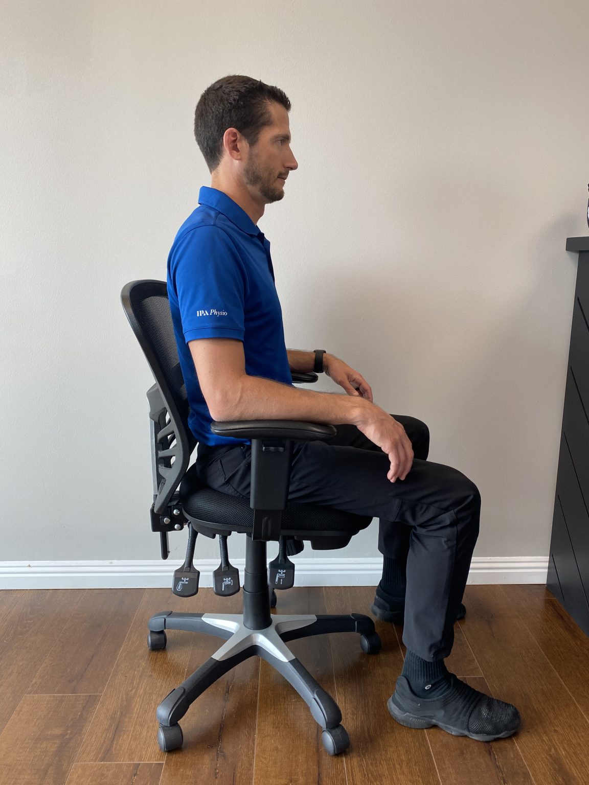 Guide To Optimal Sitting Posture IPA Physio   IMG 9397 1 1152x1536 